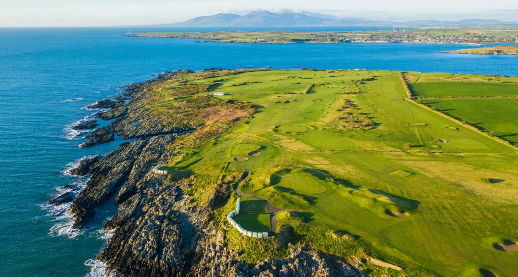 Luxury Ireland golf tours for American travelers Custom golf vacations in Northern Ireland Best golf and culture tours in Ireland Irish golf trips for US golfers Chauffeured Ireland golf tours with 5-star accommodations